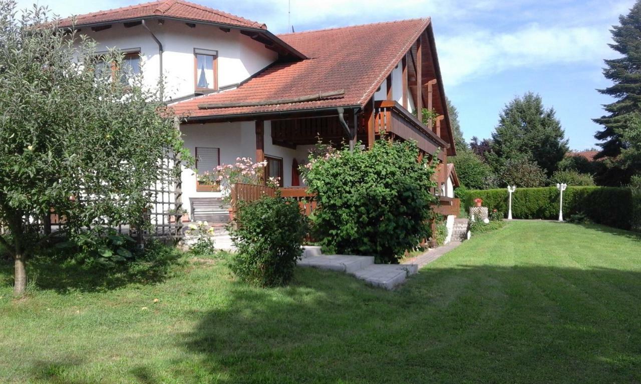 Auszeit-Wohnungen Aidenbach ภายนอก รูปภาพ